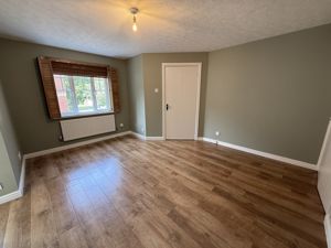 Living room- click for photo gallery